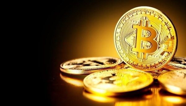 Bitcoin a depășit pragul de de dolari, pentru prima oară în istoria sa - Hotnews Mobile