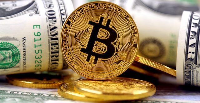 bitcoin e dólares